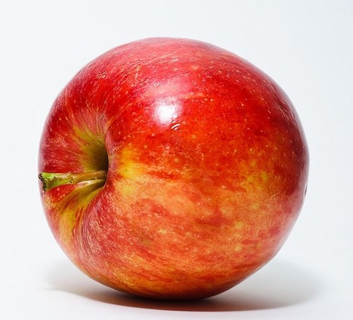 Red-apple